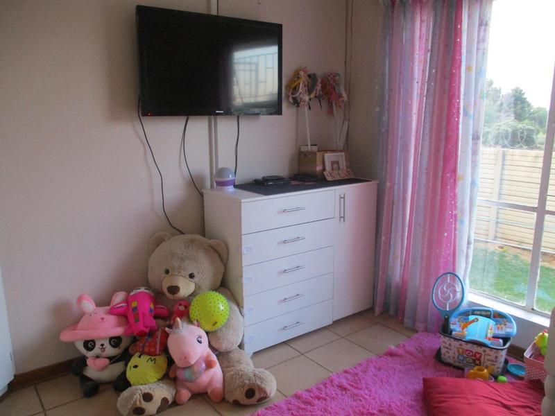 3 Bedroom Property for Sale in Langenhovenpark Free State